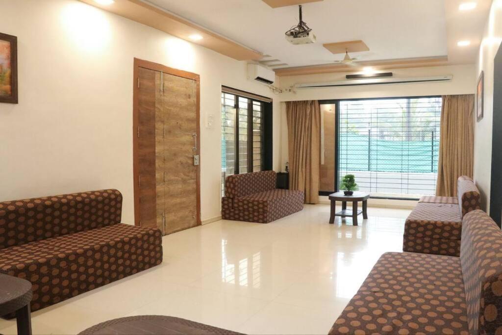 Stayhaven Aqua With Pvt Theatre & Pool Мумбаи Экстерьер фото