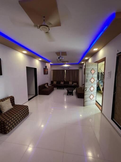 Stayhaven Aqua With Pvt Theatre & Pool Мумбаи Экстерьер фото